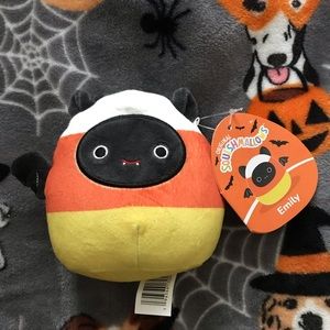 Squishmallow Emily Candy Corn Bat